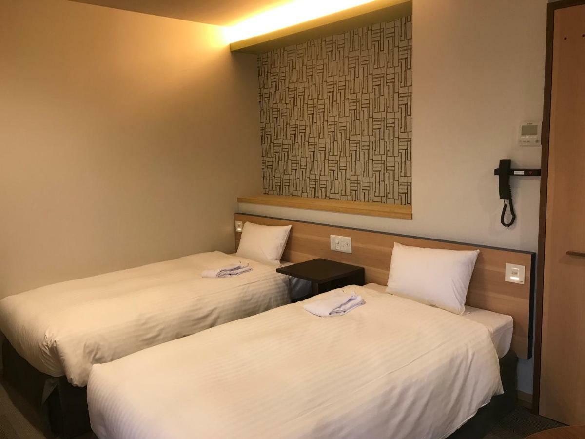 Hotel Yururito Осака Экстерьер фото